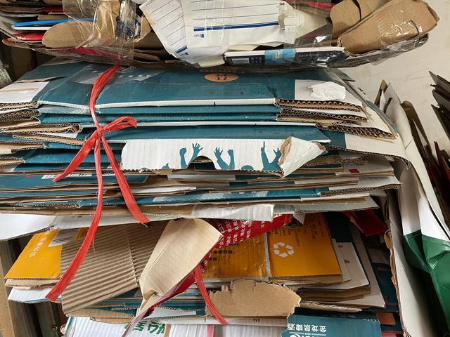 Are Reusable Packaging Solutions Worth the Switch?